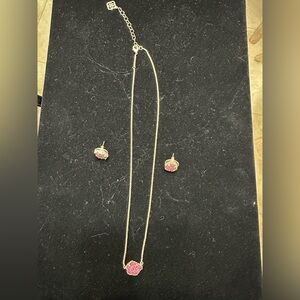 KENDRA SCOTT NECKLACE AND EARRINGS